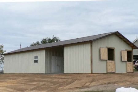24' X 60' X 10' TIMBERCRAFT STORAGE BARN WITH TACK ROOM & STALLS GROVELAND, FL