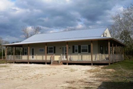 3,174 SF TIMBERCRAFT CRACKER-STYLE RESIDENCE MIMS, FL