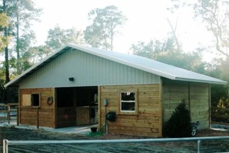36' X 24' X 10' TIMBERCRAFT HORSE STABLE GENEVA, FL
