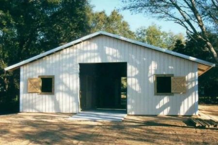36' X 36' X 10' TIMBERCRAFT HORSE STABLE EUSTIS, FL