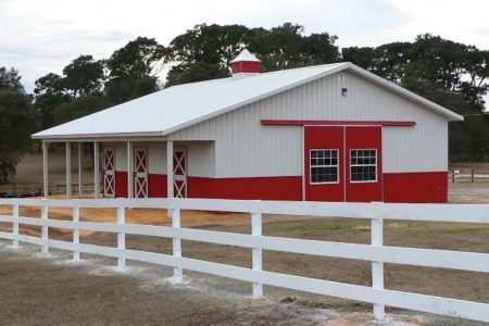 42' X 48' X 10' TIMBERCRAFT HORSE STABLE FRONT VIEW LADY LAKE, FL