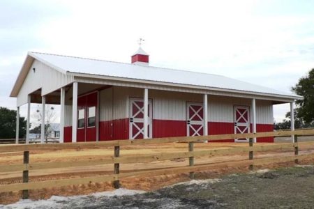 42' X 48' X 10' TIMBERCRAFT HORSE STABLE REAR VIEW LADY LAKE, FL
