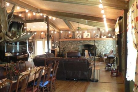 TIMBERCRAFT BUILDING DINING ROOM & LIVING ROOM INTERIOR