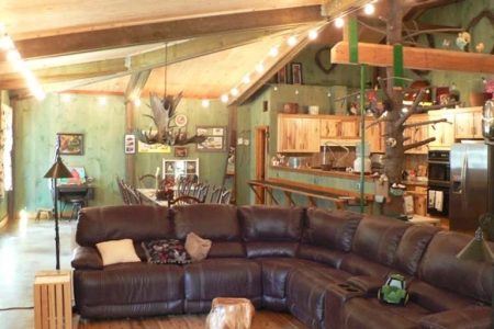 TIMBERCRAFT BUILDING RECREATION ROOM AREA INTERIOR