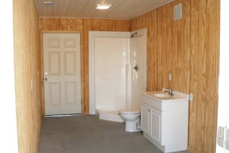 TIMBERCRAFT HORSE STABLE RESTROOM AREA